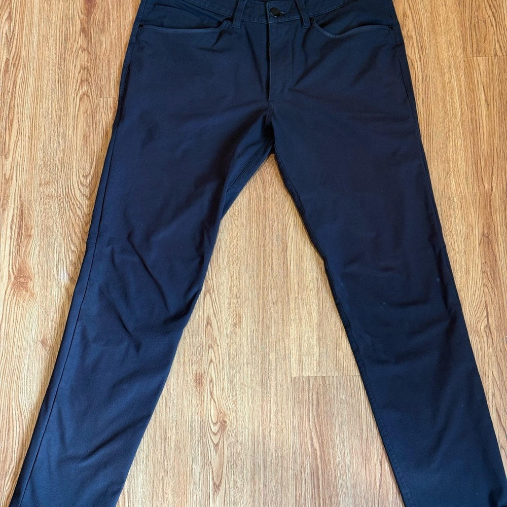 Lululemon ABC Slim fit Black Pants size 30x30